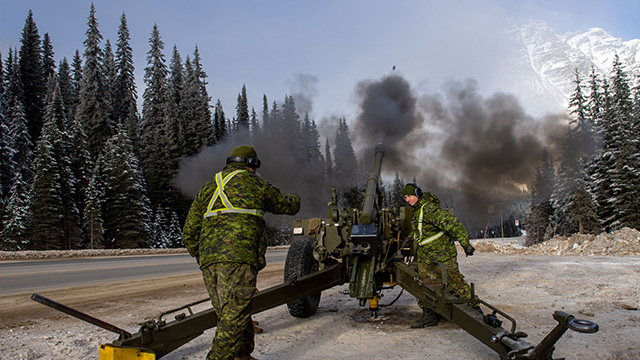 Artillerie de tir militaire pour le contrôle des avalanches